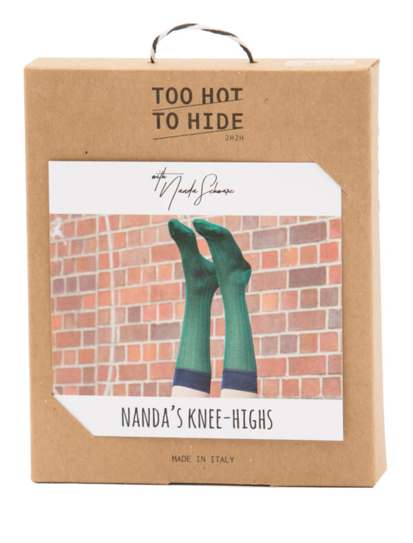2H2H “Nanda’s Knee-Highs ” Too Hot To Hide Kniestrümpfe