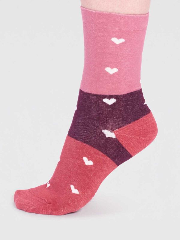 Thought Herzen Socken Nova Heart Colorblock-Design