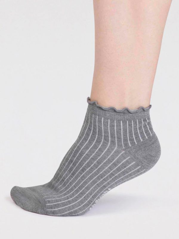 Thought Dacia Quarter Socken mit Rüschenbund
